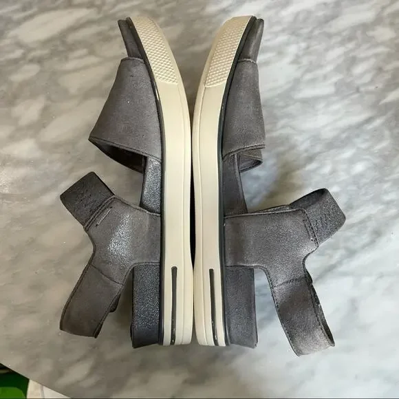 Eileen Fisher Gray Leather Somer Sandals - Picture 7 of 10